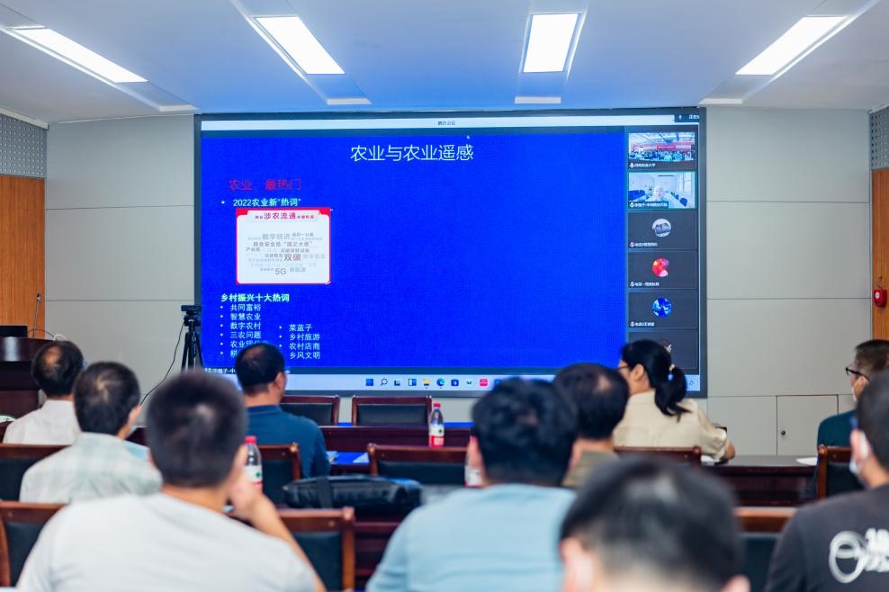 �й������Ͼ����ֳ�App
������Ϣ�����о�Ժ��ǿ�ӽ���1